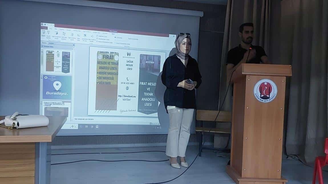 Dumlupınar Ortaokulu'nda Okulumuz Tanıtımını Yaptık